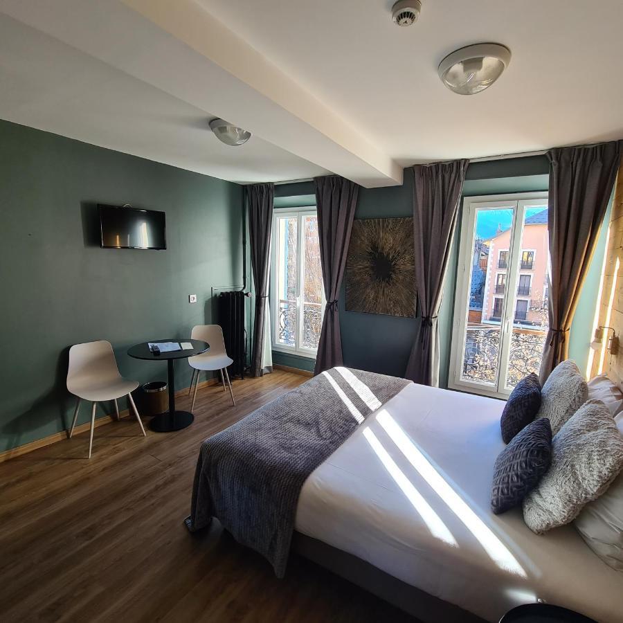 Le Grand Hotel Barcelonnette Kültér fotó