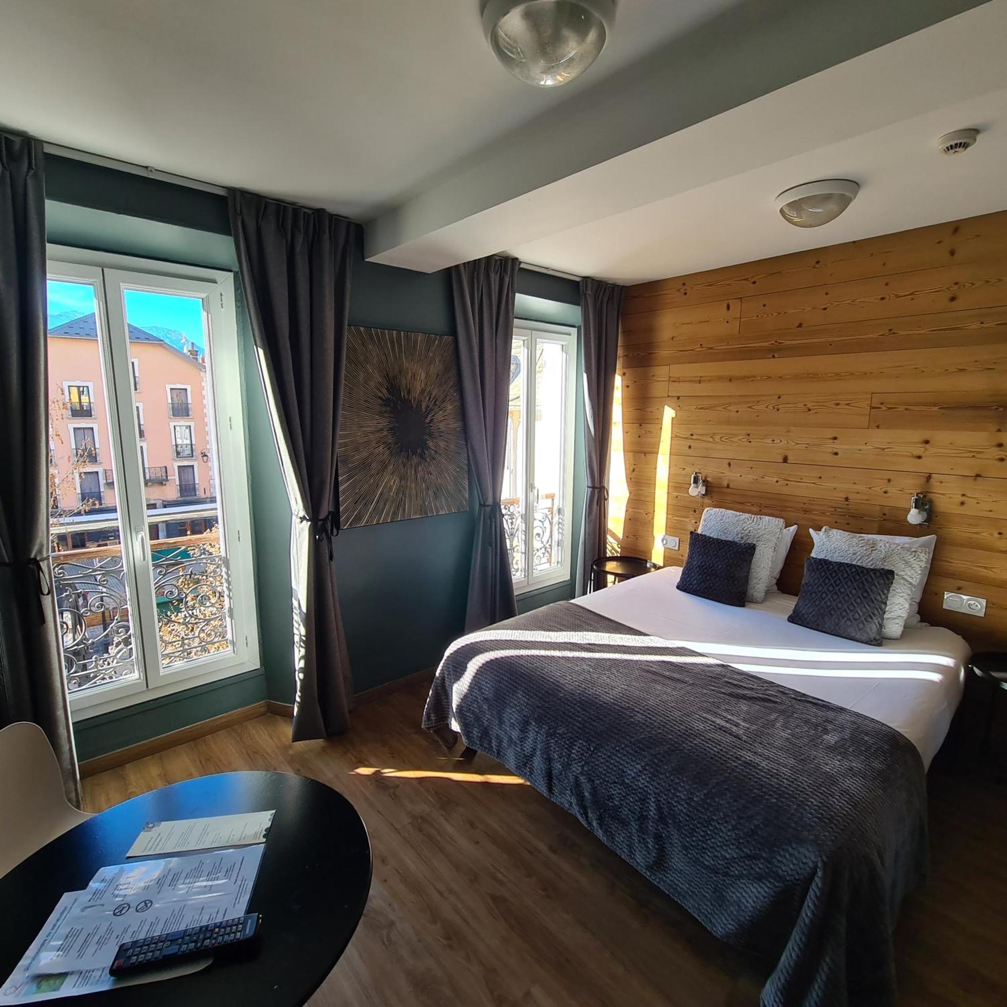 Le Grand Hotel Barcelonnette Kültér fotó